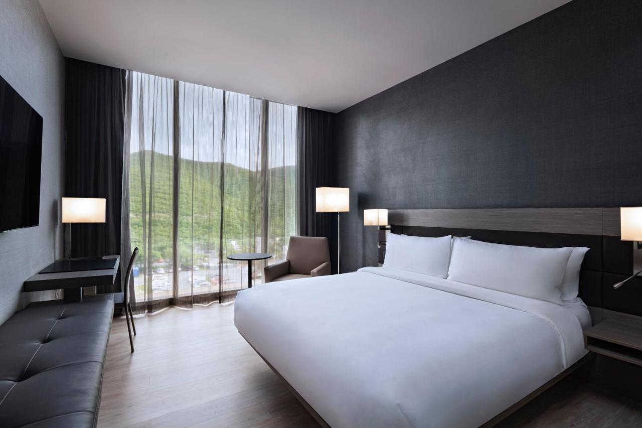 Ac Hotel By Marriott Monterrey Valle San Pedro Garza Garcia Exteriér fotografie